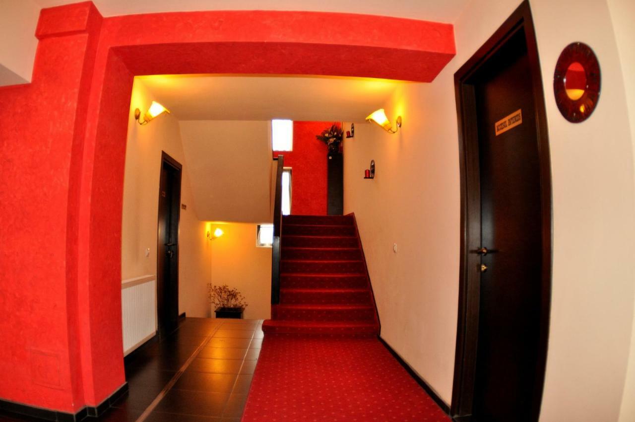 Hotel Gema Brassó Kültér fotó
