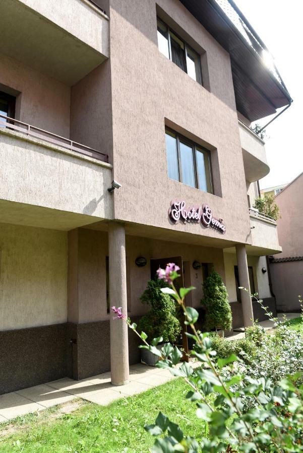 Hotel Gema Brassó Kültér fotó