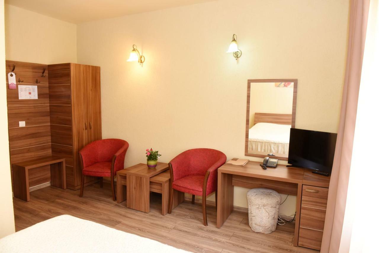 Hotel Gema Brassó Kültér fotó